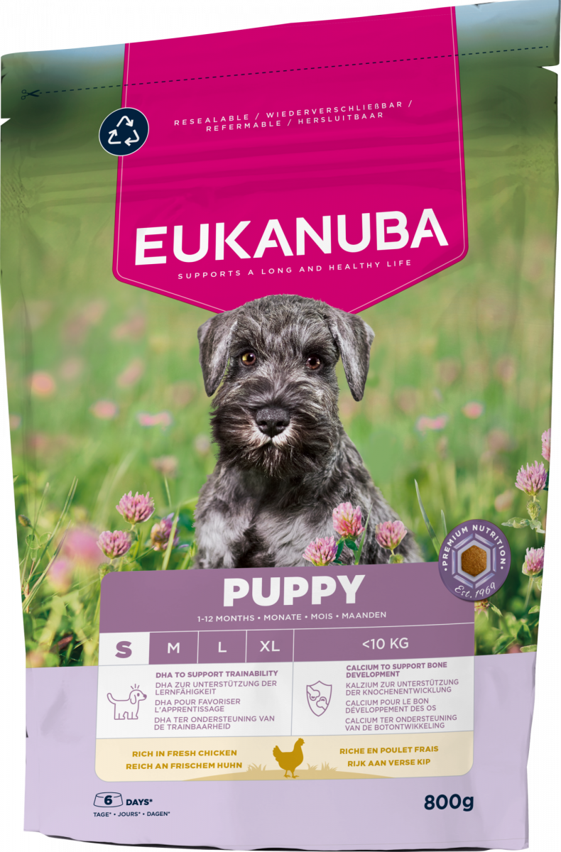 Verpakking van Eukanuba Life Care Puppy Small Hondenvoer Kip 800 g